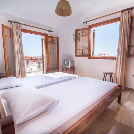 Maria Parameriti * פורוס