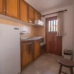 Maria Parameriti Apartman Pórosz
